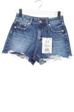 Pantaloni scurți de femei Stradivarius, Mărime XS, Culoare Albastru, Preț 73,49 Lei, #137908143