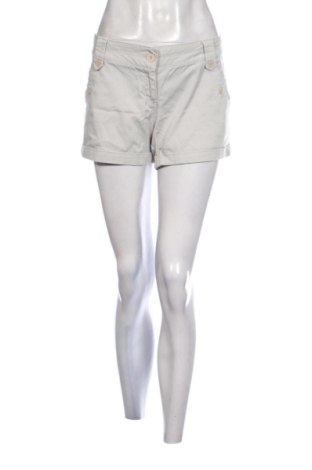 Pantaloni scurți de femei Bershka, Mărime XL, Culoare Ecru, Preț 55,00 Lei, #137908200