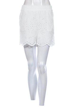 Pantaloni scurți de femei LCW, Mărime S, Culoare Alb, Preț 57,74 Lei, #137938241