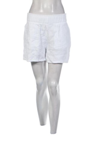 Pantaloni scurți de femei Unbranded, Mărime S, Culoare Alb, Preț 52,49 Lei, #137898032