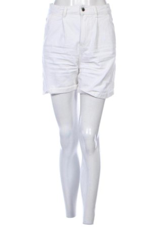 Damen Shorts Calliope, Größe S, Farbe Weiß, Preis 10,00 €, #137920403