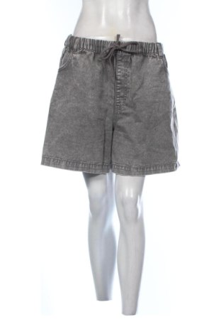Pantaloni scurți de femei THE SET, Mărime XL, Culoare Gri, Preț 78,74 Lei, #137931275