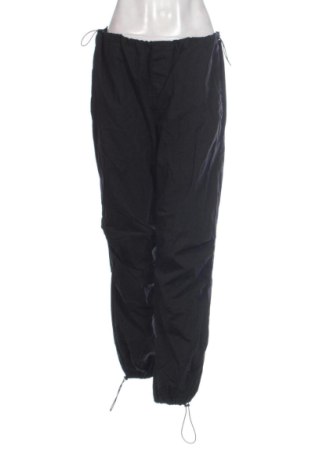 Pantaloni de femei LC Waikiki, Mărime L, Culoare Negru, Preț 62,99 Lei, #137892328