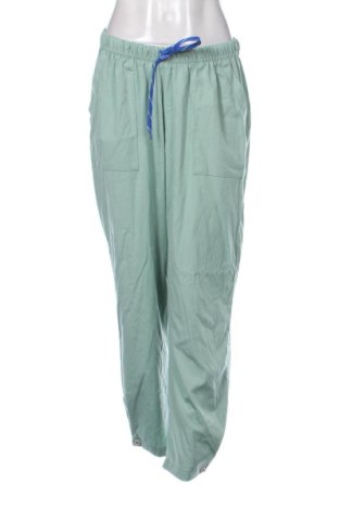 Pantaloni de femei Gigi, Mărime M, Culoare Verde, Preț 115,48 Lei, #137902813