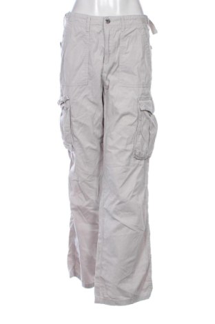 Pantaloni de femei Bershka, Mărime M, Culoare Ecru, Preț 60,00 Lei, #137906841