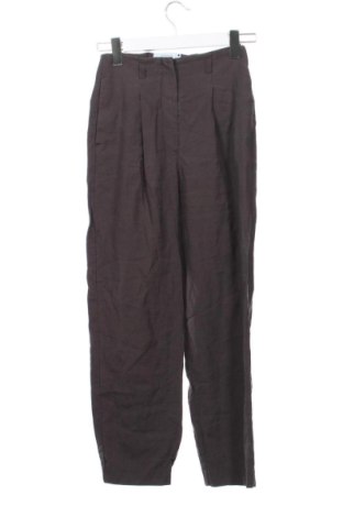 Pantaloni de femei Reserved, Mărime XXS, Culoare Maro, Preț 129,23 Lei, #137925388