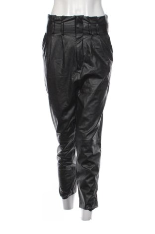 Damskie spodnie Stradivarius, Rozmiar S, Kolor Czarny, Cena 44,36 zł, #137932937
