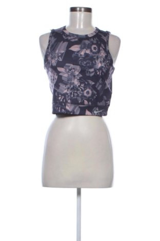 Top sport de damă. Nike, Mărime M, Culoare Multicolor, Preț 125,98 Lei, #137925652