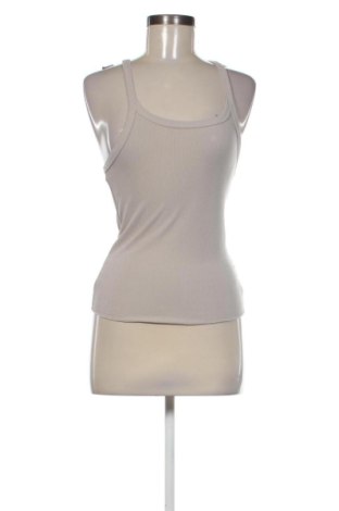 Top sport de damă. Pull&Bear, Mărime M, Culoare Bej, Preț 41,99 Lei, #137927521