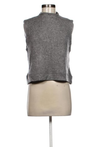 Top de femei 17 & Co., Mărime M, Culoare Gri, Preț 47,00 Lei, #137906088