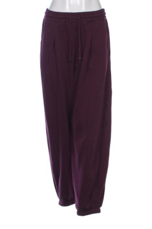 Pantaloni trening de femei Cropp, Mărime L, Culoare Mov, Preț 99,73 Lei, #137932061