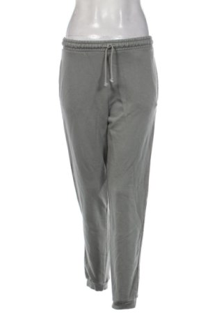 Pantaloni trening de femei Pull&Bear, Mărime S, Culoare Gri, Preț 57,74 Lei, #137936630