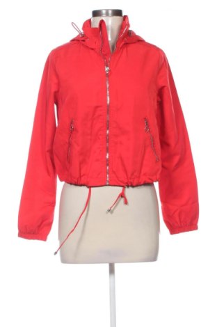 Kurtka damska Bershka, Rozmiar S, Kolor Czerwony, Cena 84,67 zł, #137923944