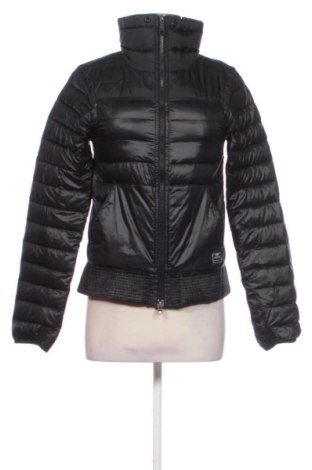 Női dzseki Nike, Méret XS, Szín Fekete, Ár 16 312 Ft, #137924011