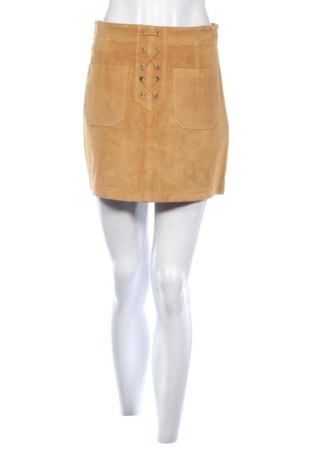 Fustă de piele Stradivarius, Mărime S, Culoare Bej, Preț 156,00 Lei, #137918460