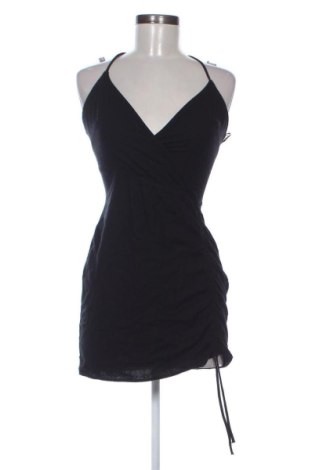 Φόρεμα Bershka, Μέγεθος S, Χρώμα Μαύρο, Τιμή 19,00 €, #137892276