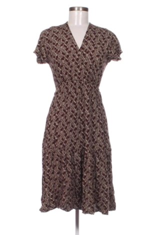 Rochie Red Queen, Mărime M, Culoare Multicolor, Preț 92,00 Lei, #137918109