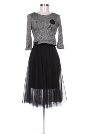 Rochie Phardi, Mărime S, Culoare Gri, Preț 104,98 Lei, #137926977