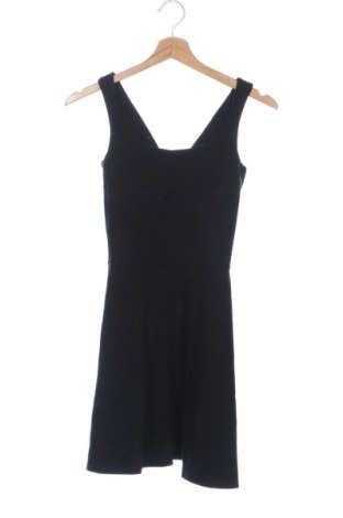 Šaty  Pull&Bear, Veľkosť XS, Farba Čierna, Cena  37,34 €, #137936258