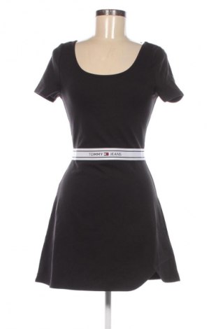 Рокля Tommy Jeans, Размер S, Цвят Черен, Цена 30,16 €
