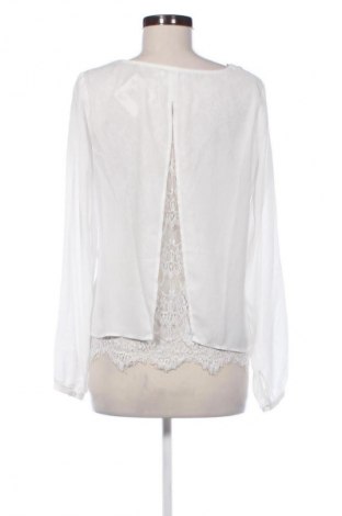 Dámská halenka Amisu, Velikost M, Barva Bílá, Cena  49,00 Kč