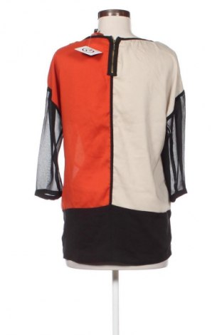 Dámská halenka Bershka, Velikost M, Barva Vícebarevné, Cena  178,00 Kč