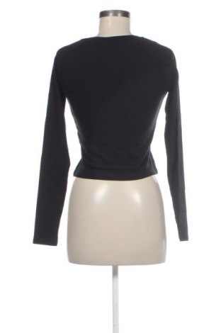 Dámská halenka Bershka, Velikost L, Barva Černá, Cena  159,00 Kč