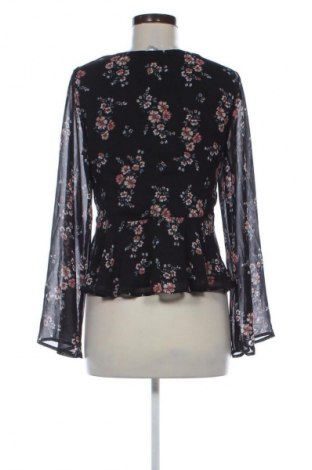 Dámská halenka H&M, Velikost M, Barva Vícebarevné, Cena  259,00 Kč