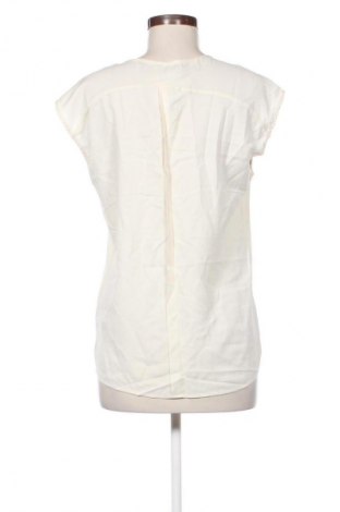 Dámská halenka Pull&Bear, Velikost M, Barva Krémová, Cena  129,00 Kč