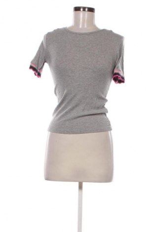 Dámská halenka Stradivarius, Velikost S, Barva Šedá, Cena  199,00 Kč