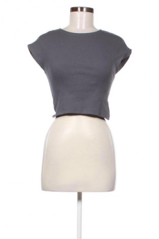 Dámská halenka Stradivarius, Velikost L, Barva Šedá, Cena  159,00 Kč