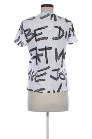 Дамска тениска Desigual, Размер M, Цвят Многоцветен, Цена 20,96 €