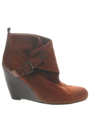 Дамски боти Nine West, Размер 35, Цвят Кафяв, Цена 4,86 €