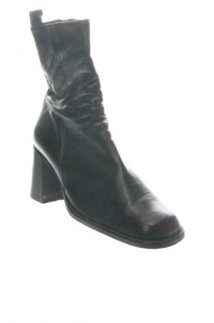 Дамски боти Unbranded, Размер 39, Цвят Черен, Цена 27,60 €