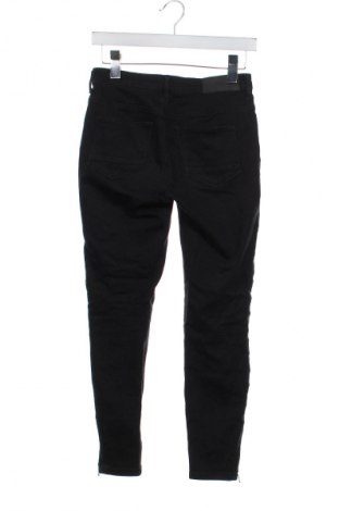 Dámské džíny  Noisy May, Velikost M, Barva Černá, Cena  569,00 Kč