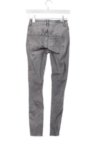 Dámské džíny  ONLY, Velikost S, Barva Šedá, Cena  409,00 Kč