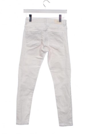 Γυναικείο Τζίν Zara, Μέγεθος S, Χρώμα Λευκό, Τιμή 20,70 €