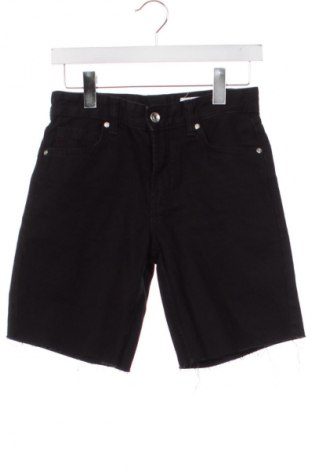 Dámské kraťasy  Bershka, Velikost S, Barva Černá, Cena  159,00 Kč
