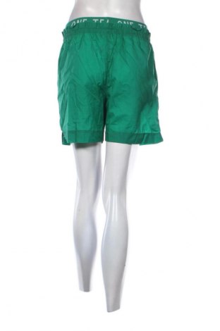 Γυναικείο κοντό παντελόνι Calliope, Μέγεθος S, Χρώμα Πράσινο, Τιμή 1,99 €