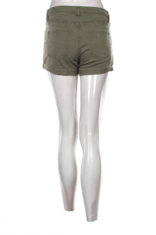 Dámské kraťasy  H&M, Velikost S, Barva Zelená, Cena  199,00 Kč