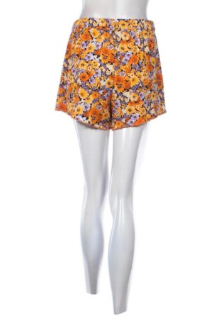 Dámské kraťasy  H&M Divided, Velikost S, Barva Vícebarevné, Cena  109,00 Kč