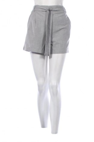 Dámské kraťasy  Pull&Bear, Velikost M, Barva Šedá, Cena  139,00 Kč