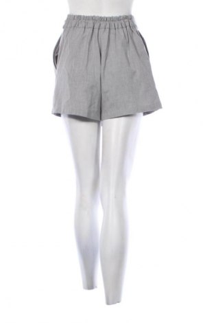 Dámské kraťasy  Pull&Bear, Velikost M, Barva Šedá, Cena  139,00 Kč