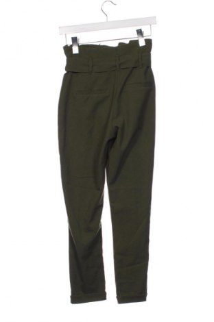 Dámské kalhoty  Bershka, Velikost XS, Barva Zelená, Cena  79,00 Kč