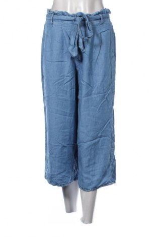 Dámske nohavice Bershka, Veľkosť S, Farba Modrá, Cena  6,95 €