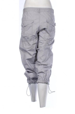 Dámské kalhoty  H&M Divided, Velikost XL, Barva Šedá, Cena  172,00 Kč