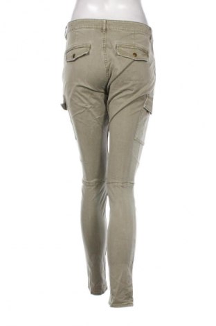 Damenhose S.Oliver, Größe M, Farbe Grün, Preis 10,99 €