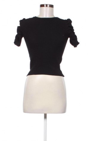 Dámský svetr Bershka, Velikost S, Barva Černá, Cena  369,00 Kč