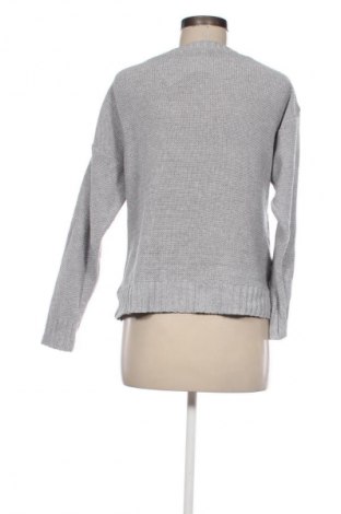 Dámský svetr Boohoo, Velikost M, Barva Šedá, Cena  129,00 Kč