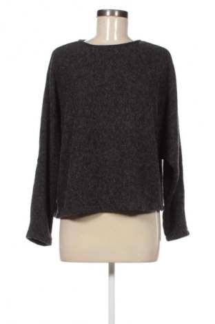 Dámský svetr H&M, Velikost M, Barva Šedá, Cena  249,00 Kč